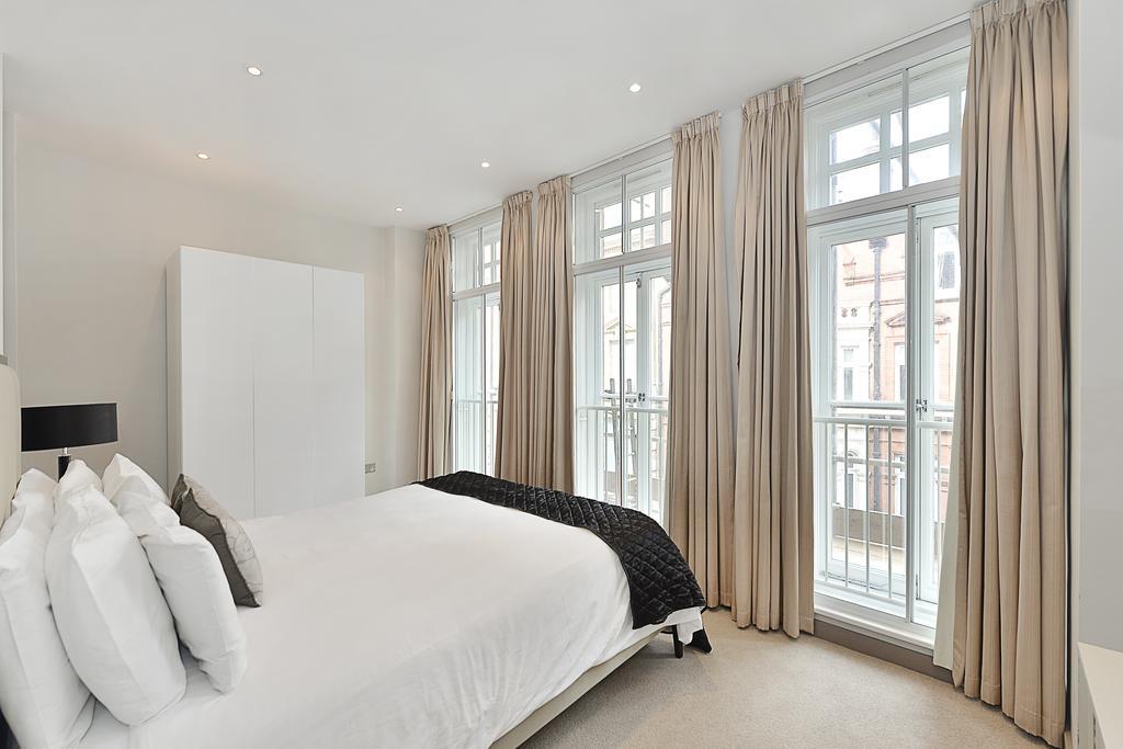 The Mayfair Collections London Room photo
